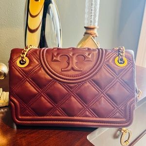 Tory Burch Fleming Soft Convertible Shoulder Bag 😍♥️gently used like NEW!!
